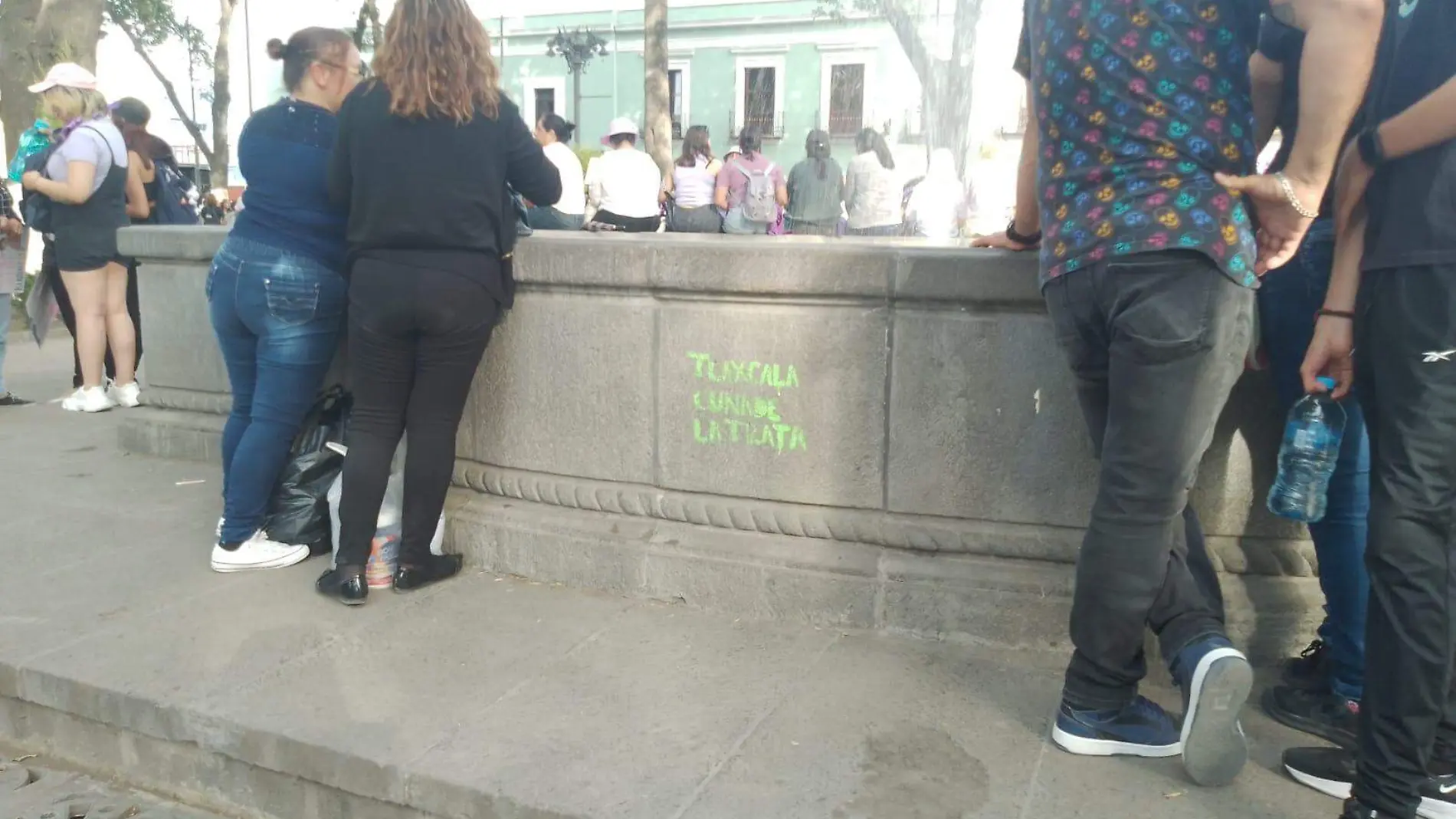 Kiosco y fuente de Tlaxcala, monumentos que también fueron pintados 2